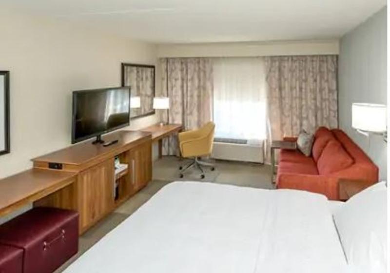 Hampton & Overland Park South Hotel Stanley